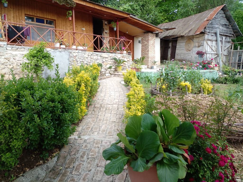 ورودی اقامتگاه ورودی اقامتگاه