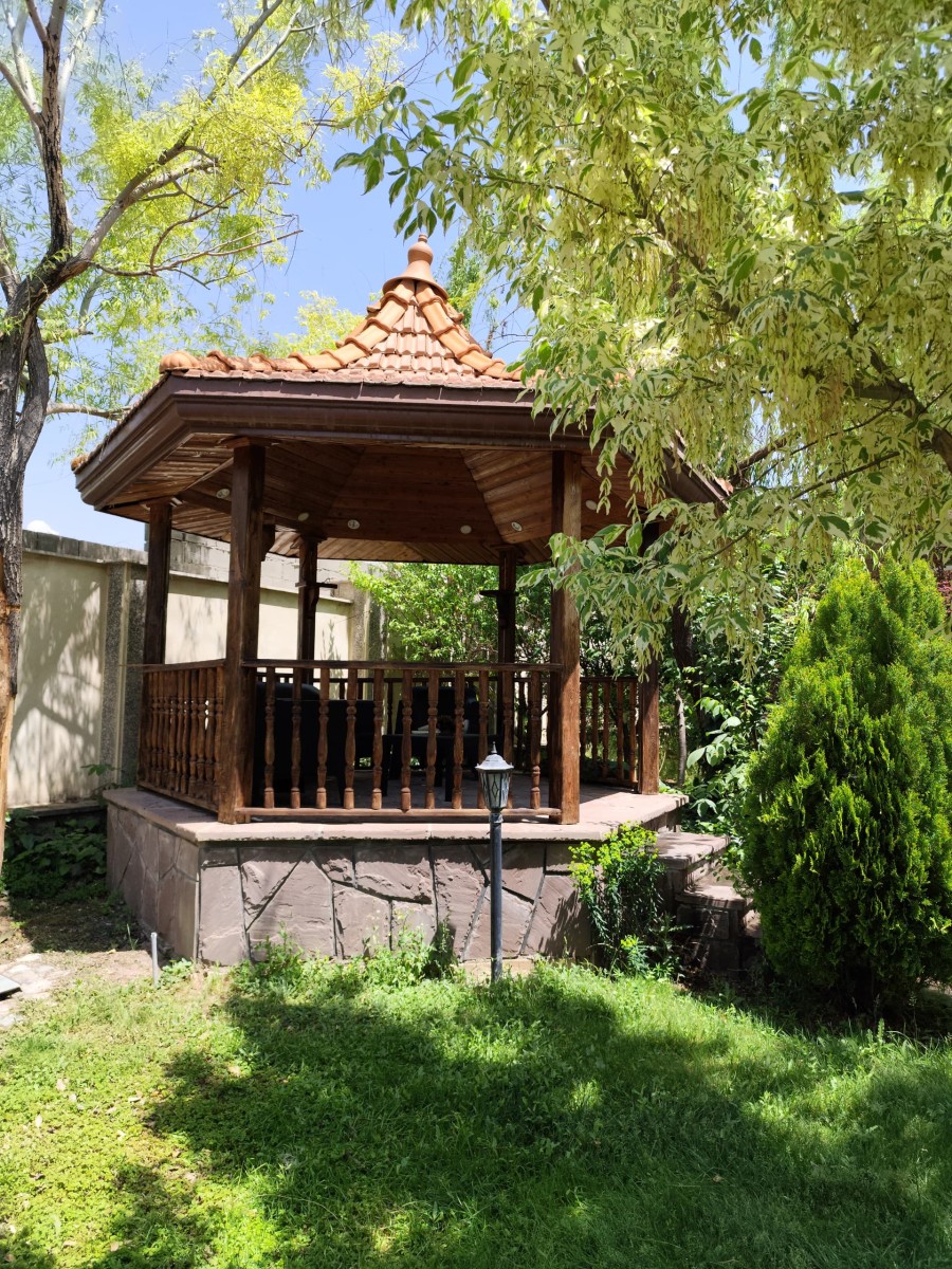 آلاچیق آلاچیق