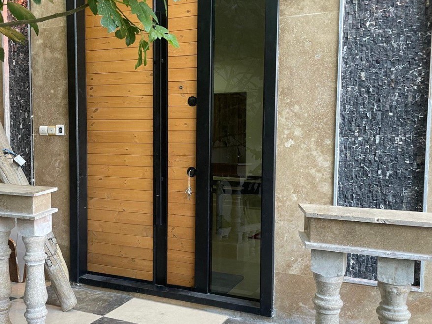 ورودی اقامتگاه ورودی اقامتگاه