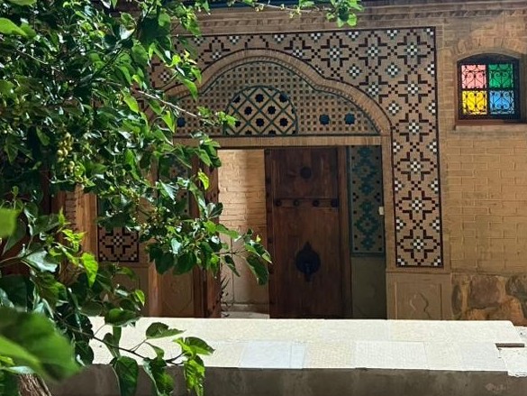 ورودی اقامتگاه ورودی اقامتگاه