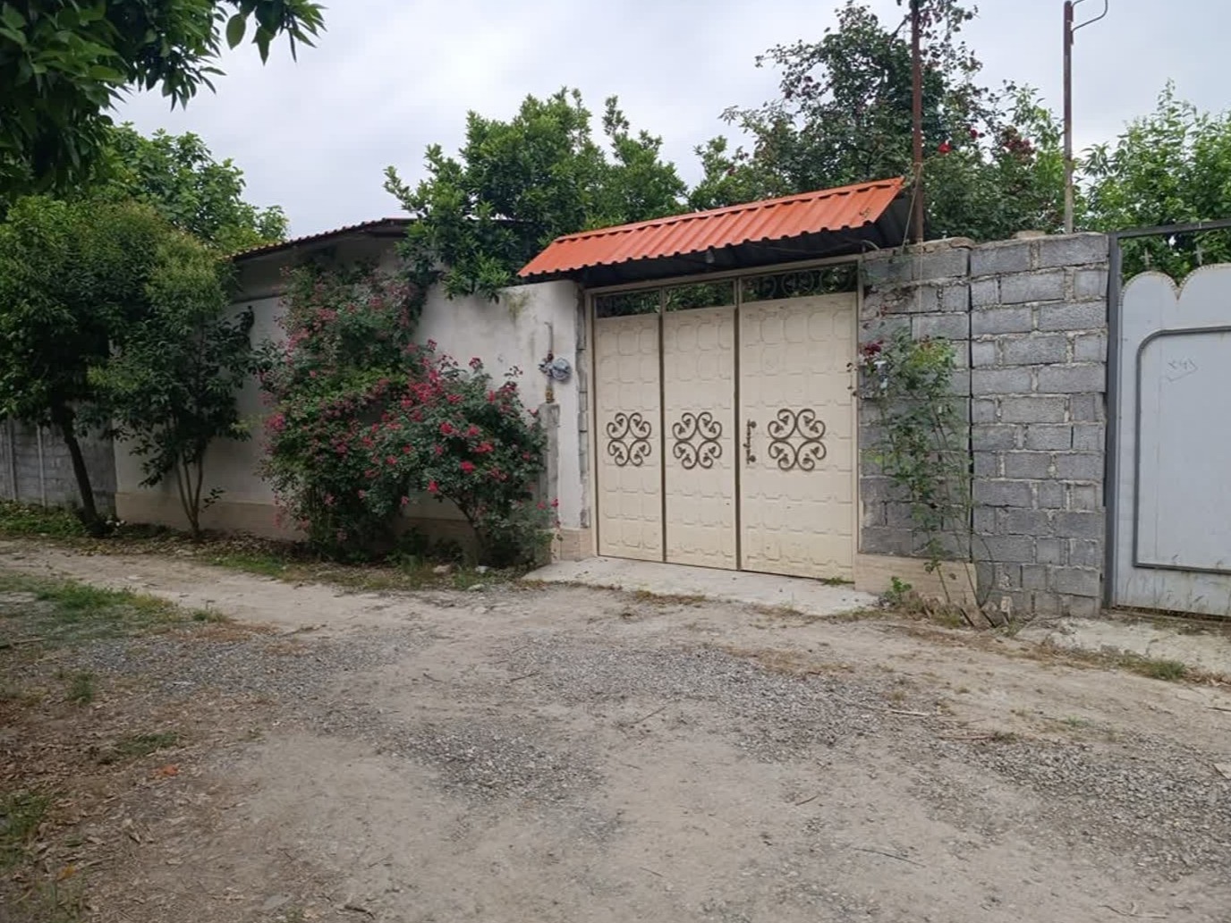 ورودی اقامتگاه