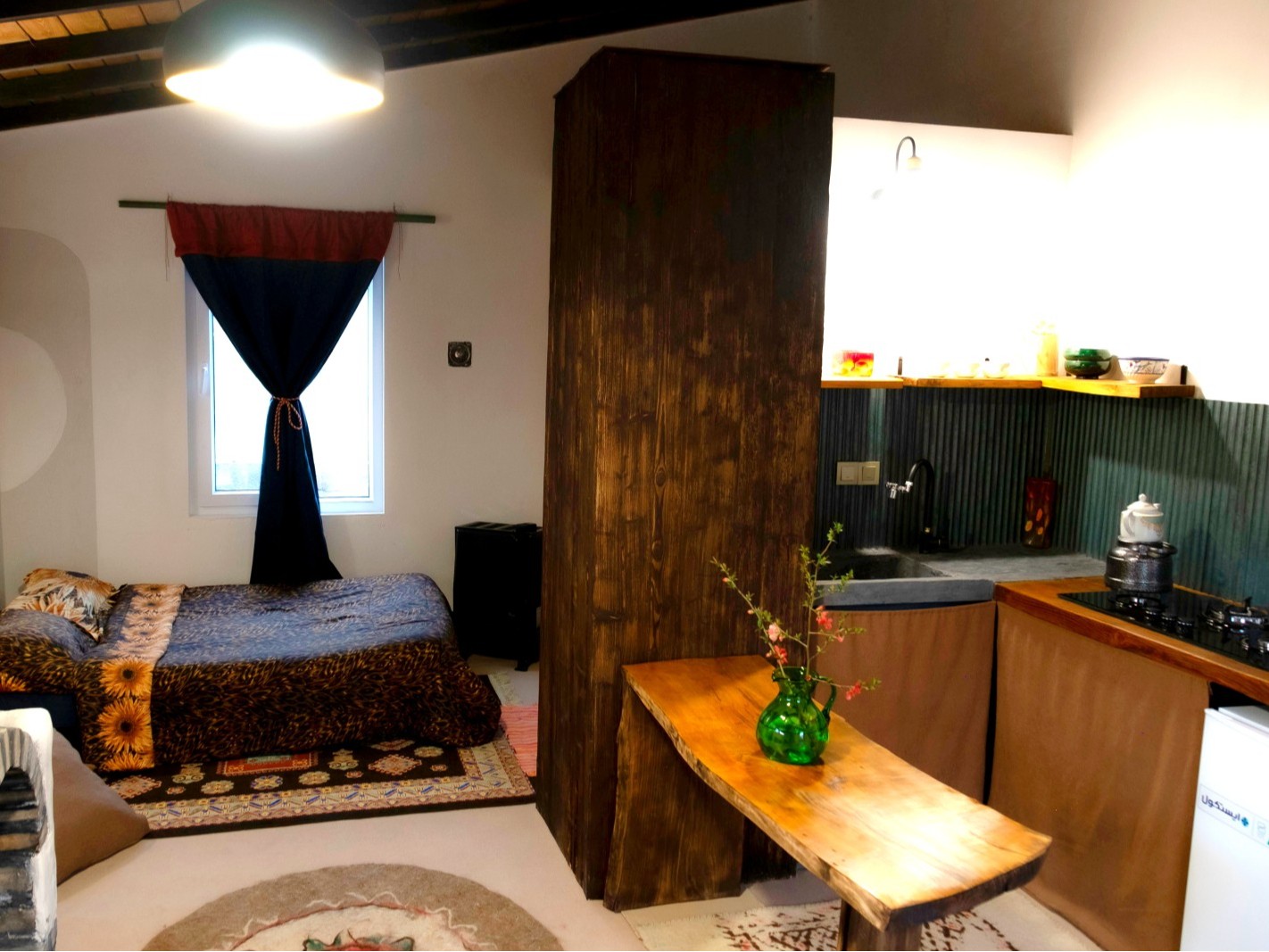 اتاق پذیرایی و آشپزخانه اتاق پذیرایی و آشپزخانه