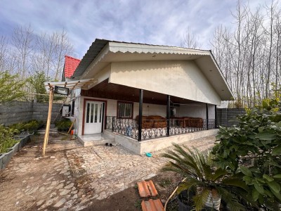 خانه حیاط دار"خشت پل"