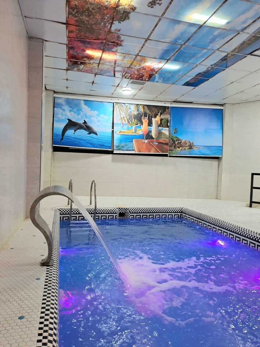 استخر استخر