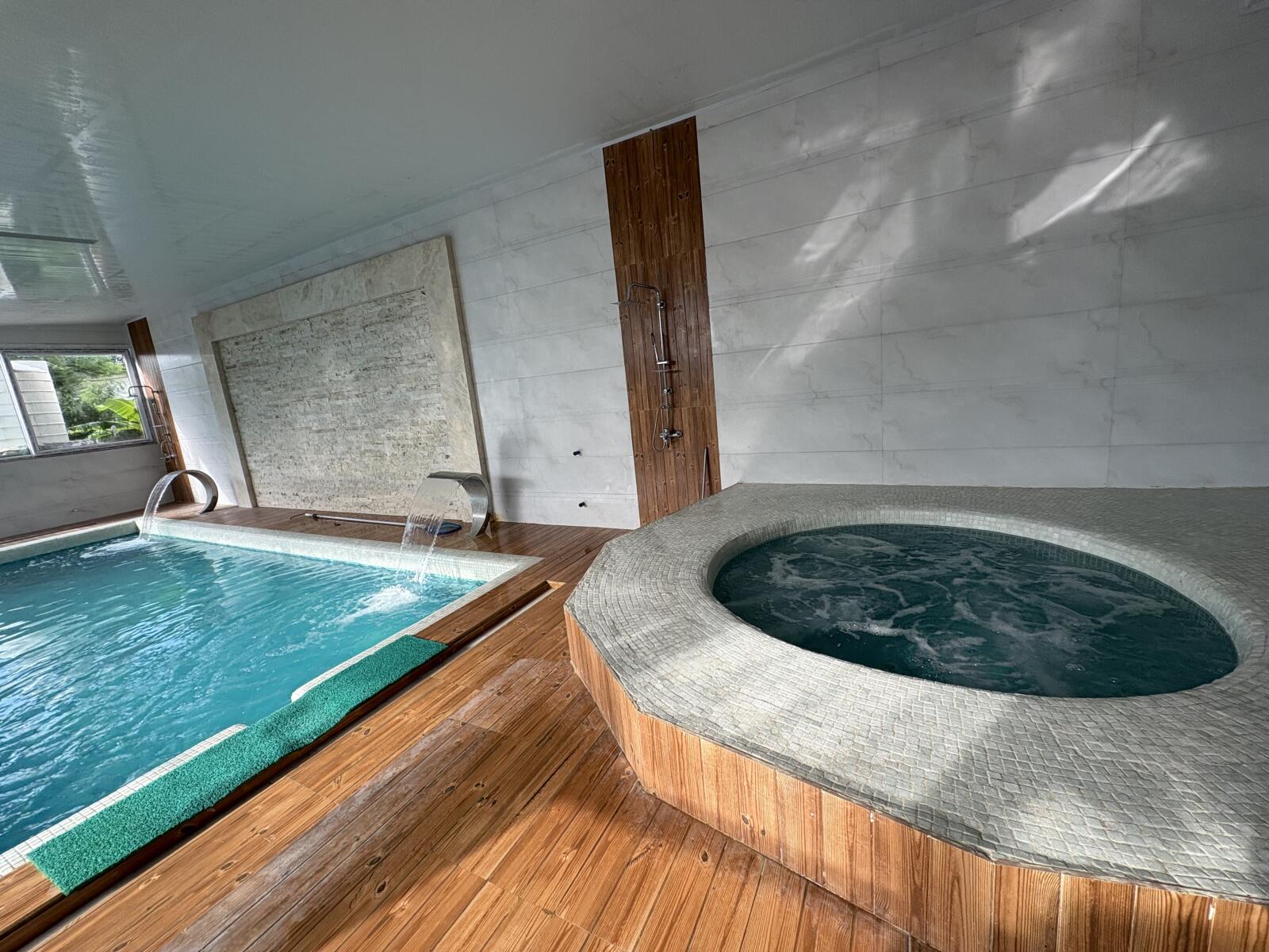 استخر استخر