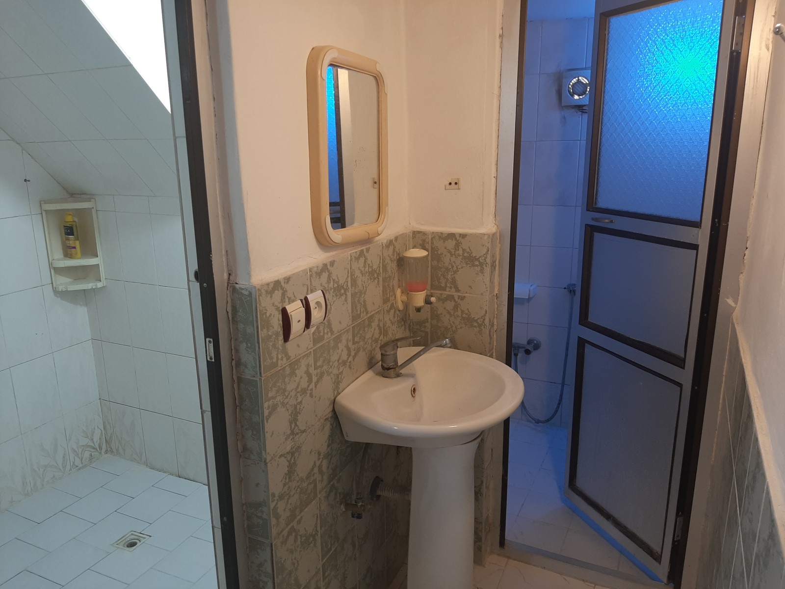 سرویس بهداشتی