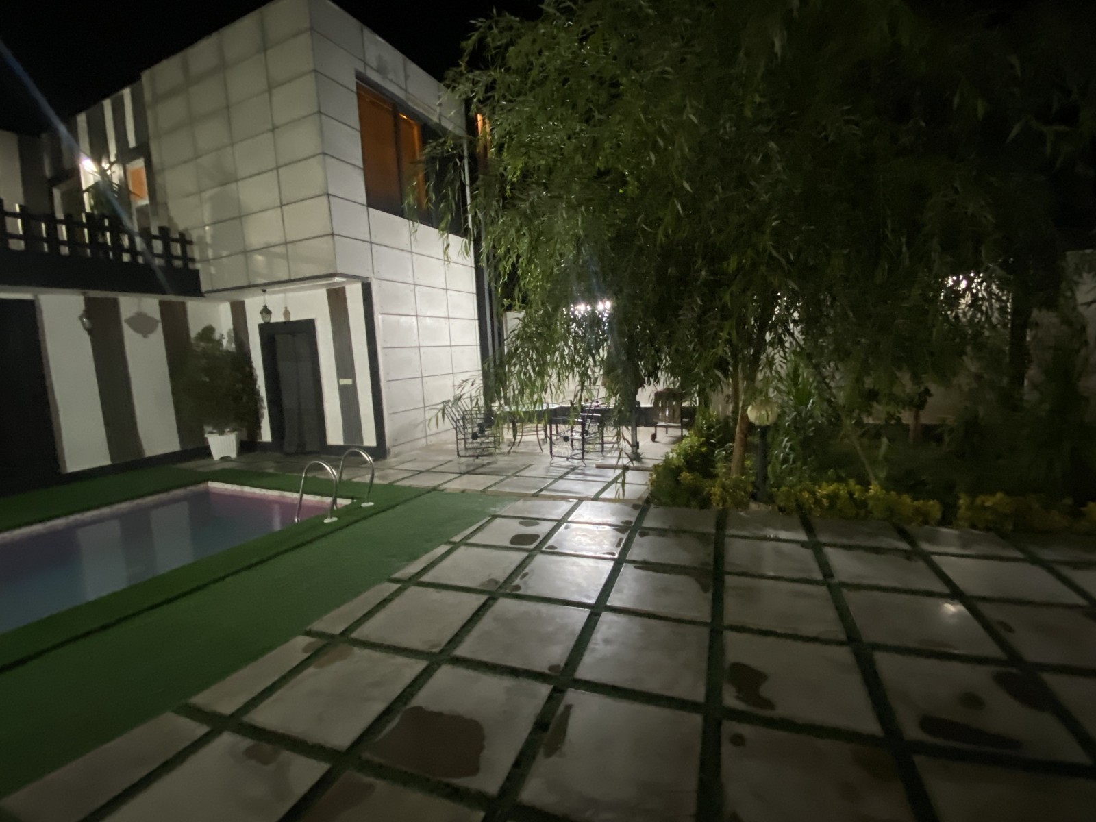 حیاط