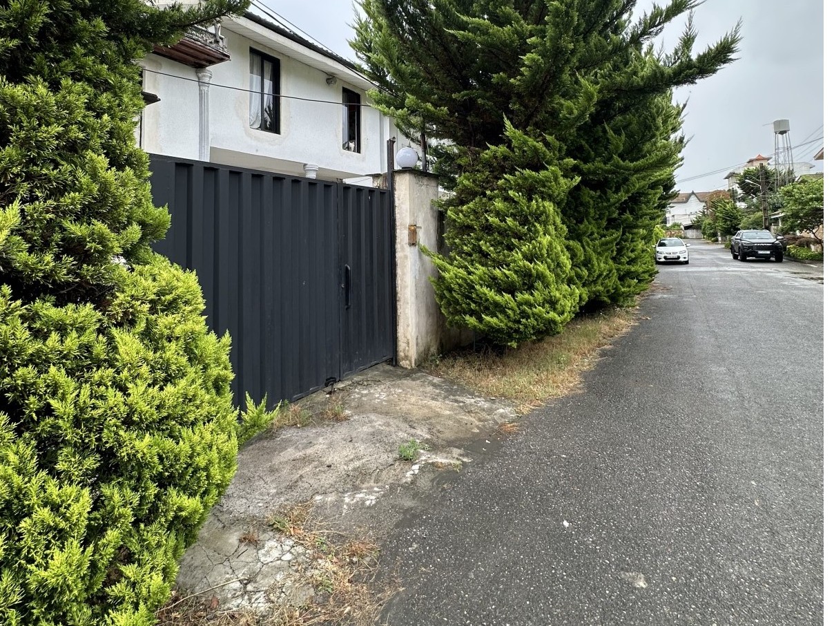 ورودی اقامتگاه ورودی اقامتگاه