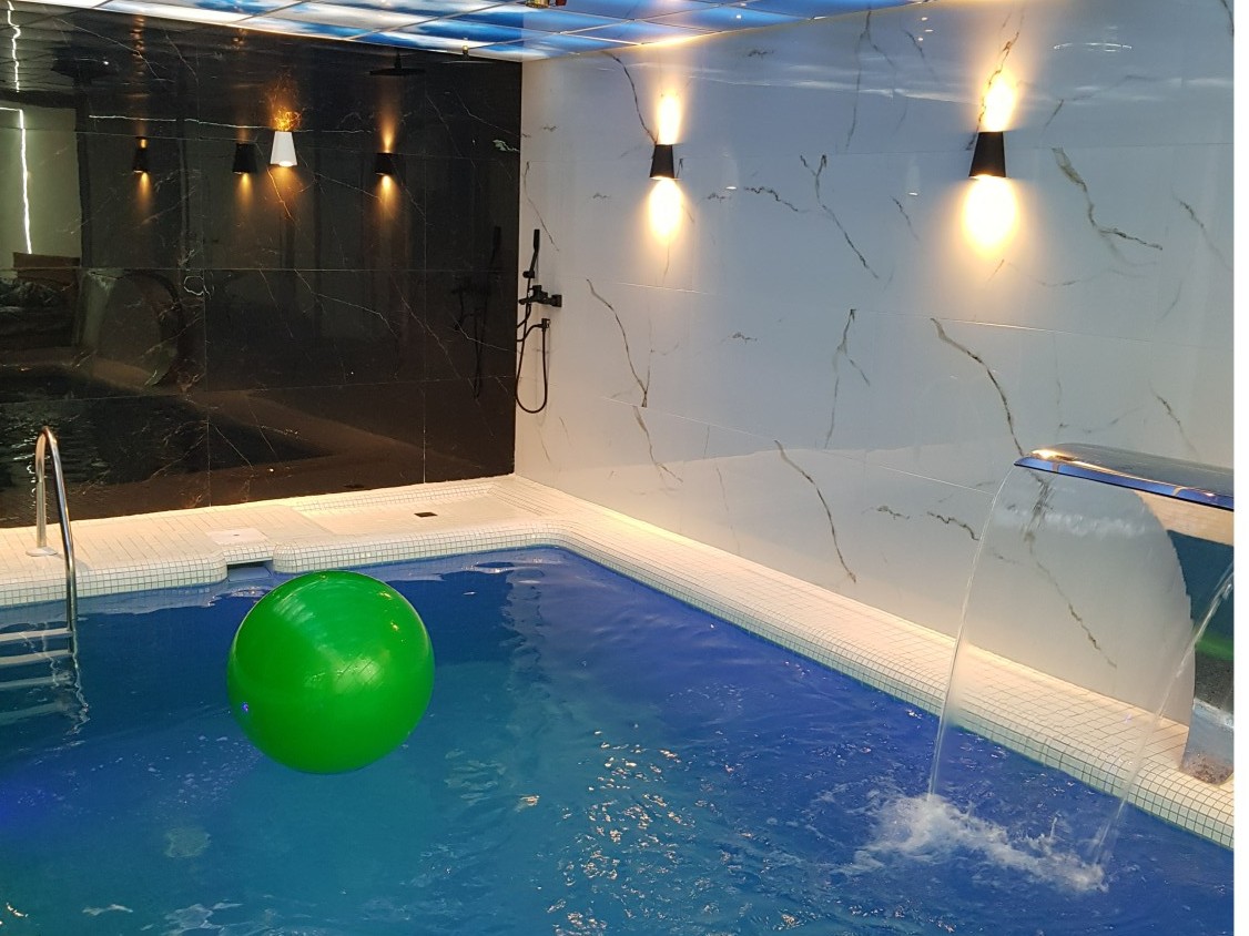 استخر استخر