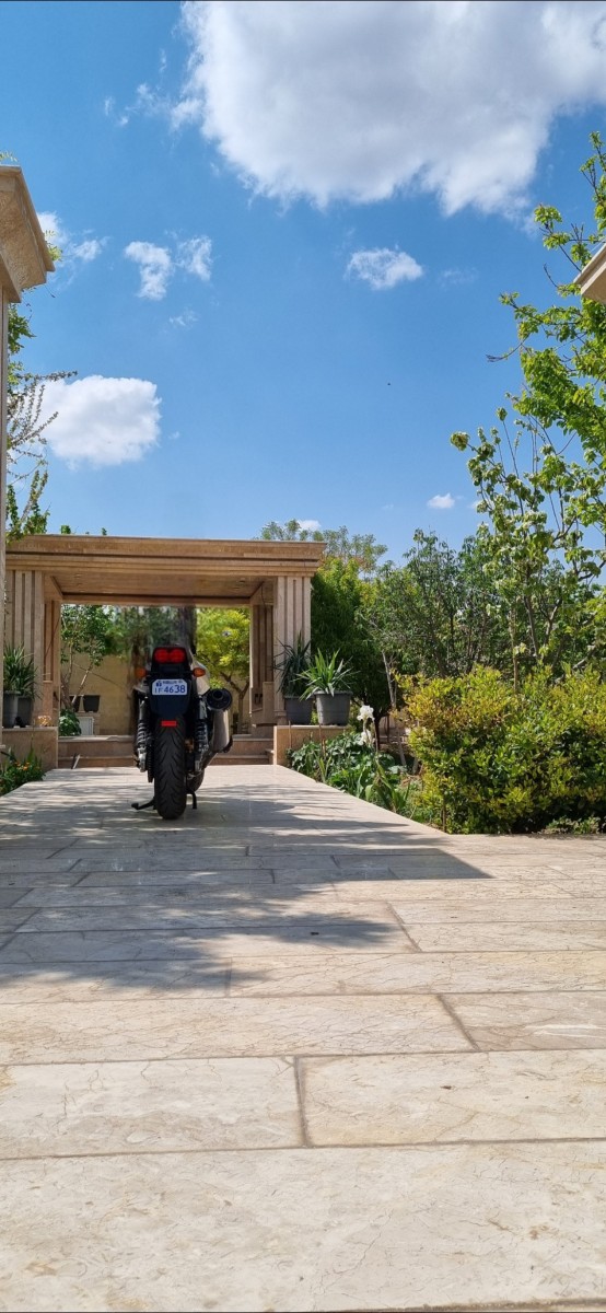 حیاط حیاط