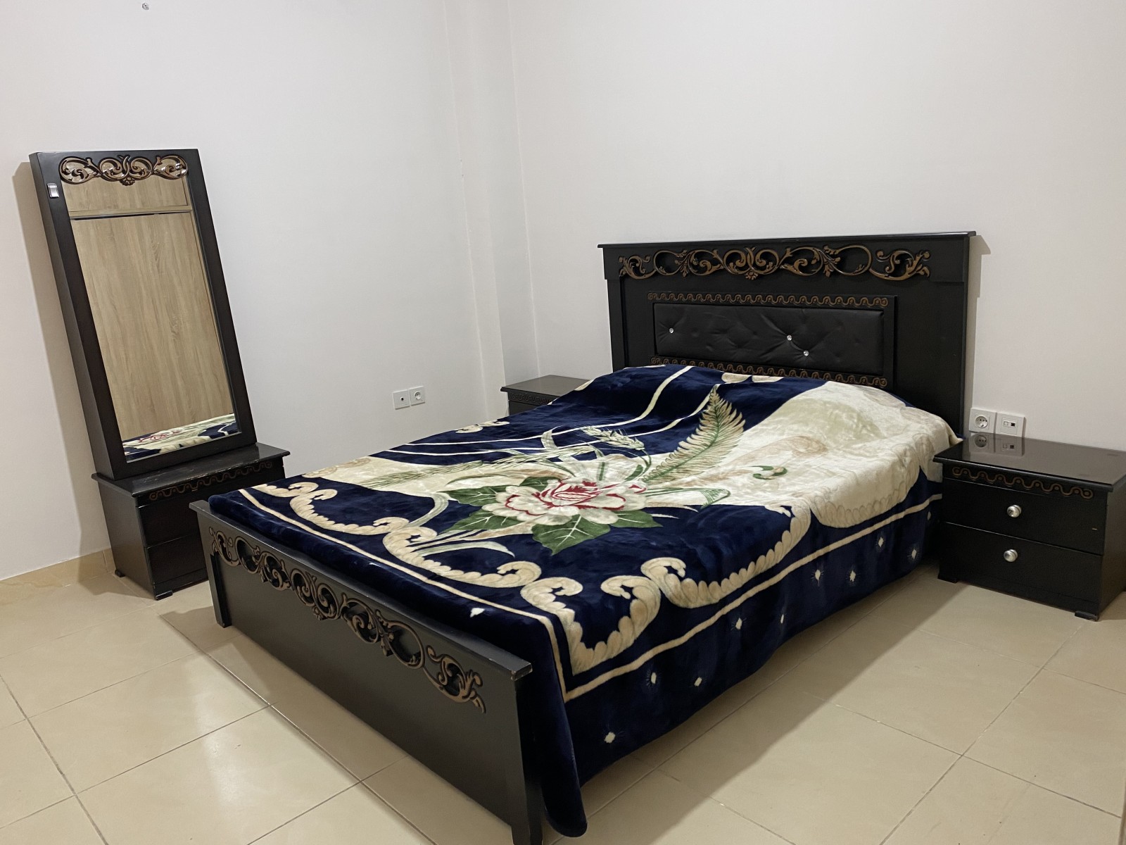 اتاق‌خواب ۱
