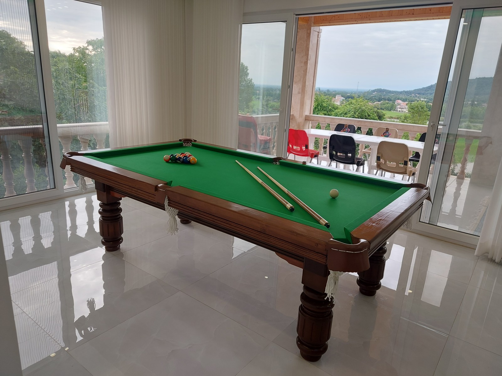 میز بیلیارد