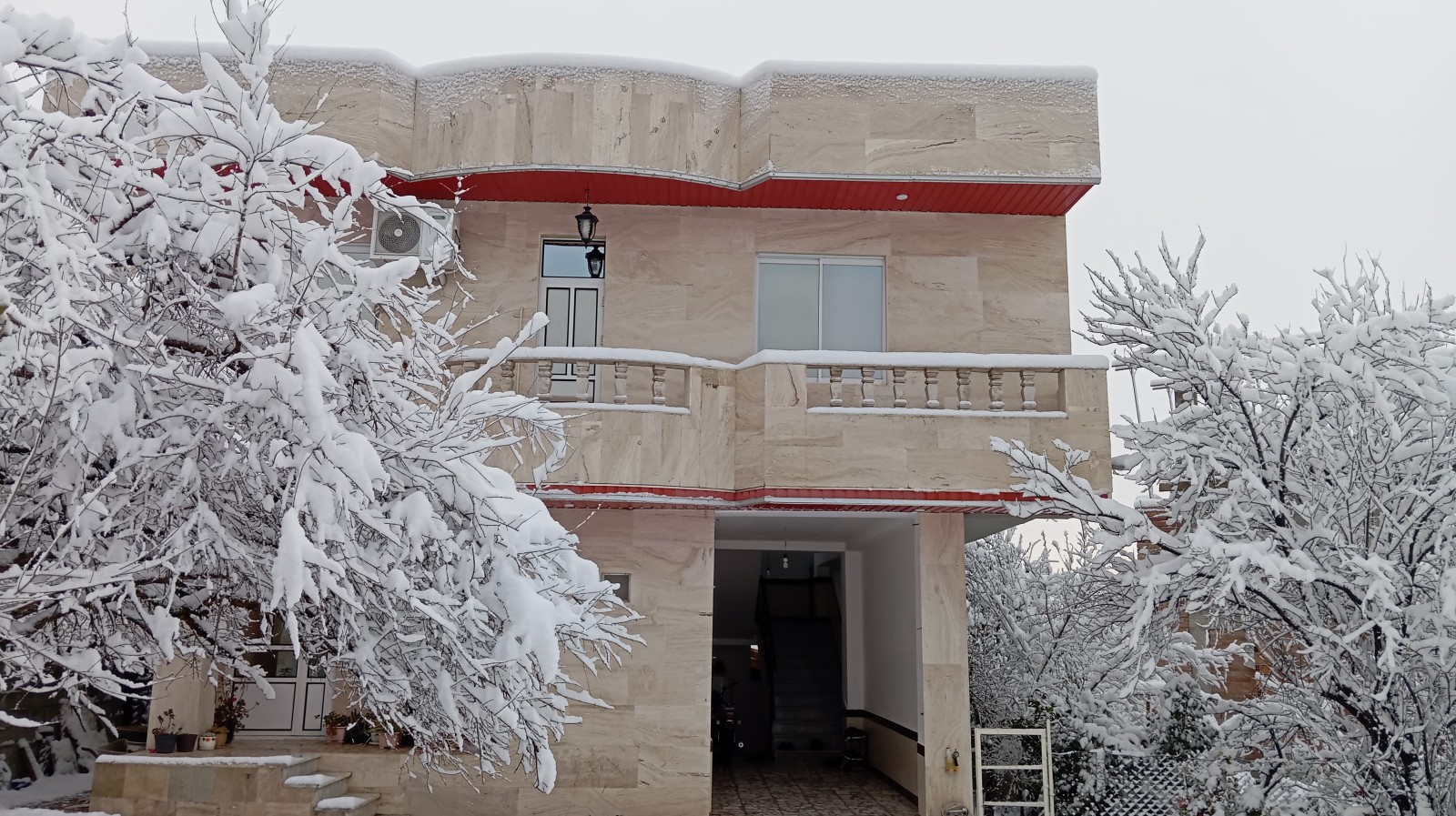 نمای ساختمان
