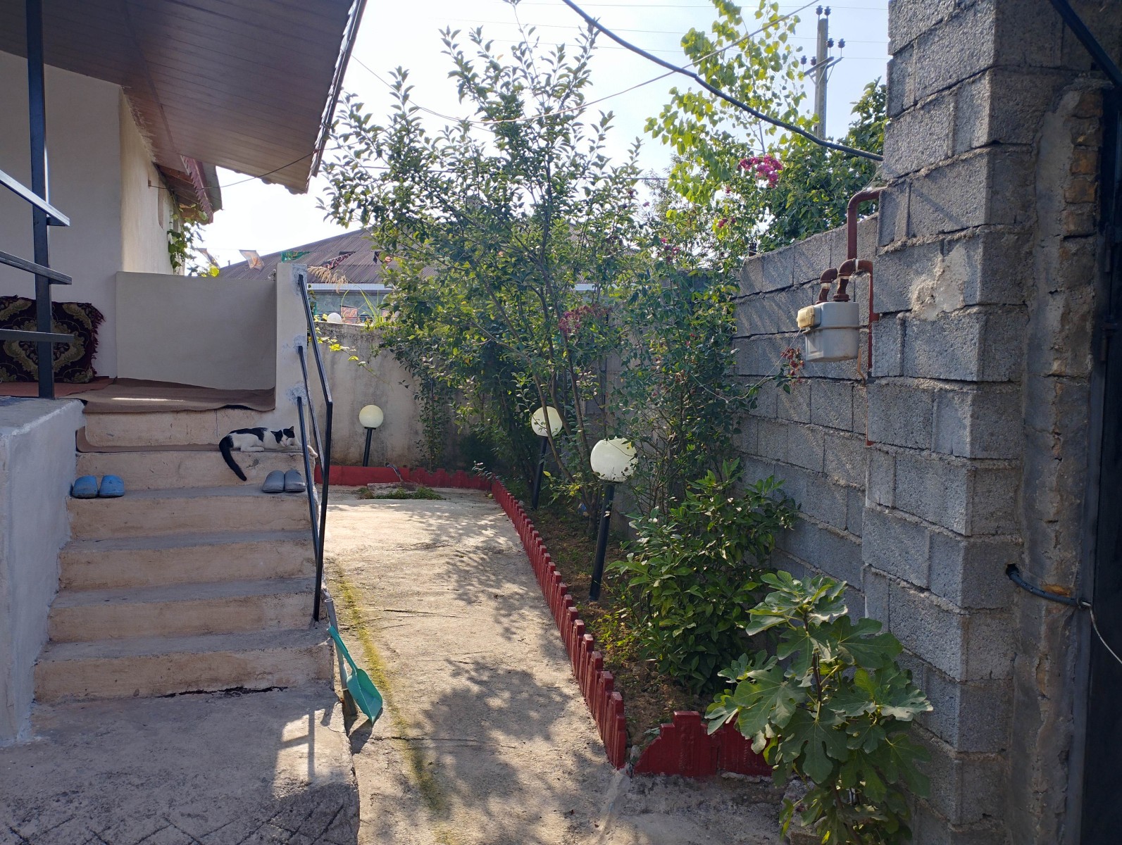 ورودی اقامتگاه