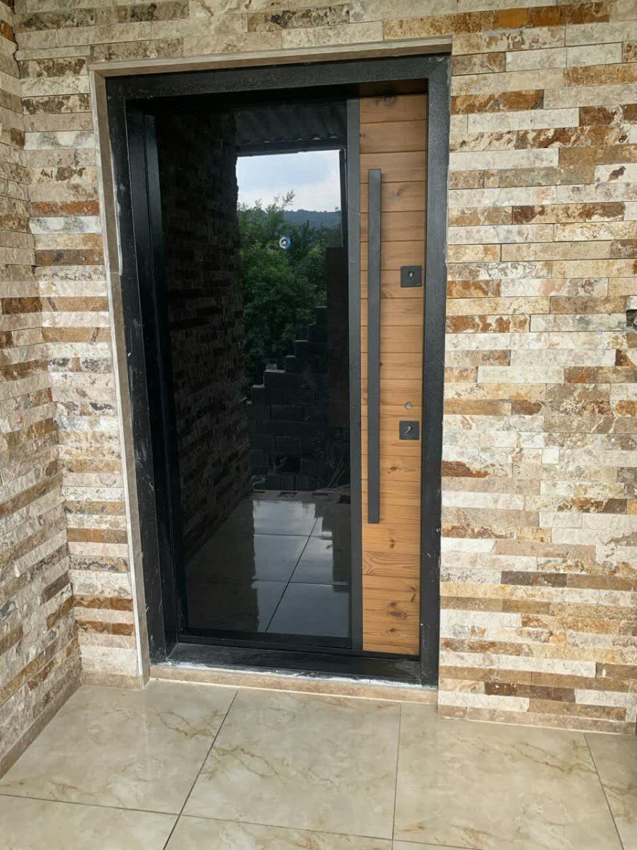 ورودی اقامتگاه ورودی اقامتگاه