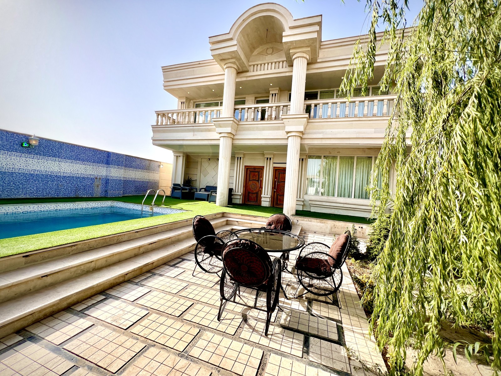 حیاط