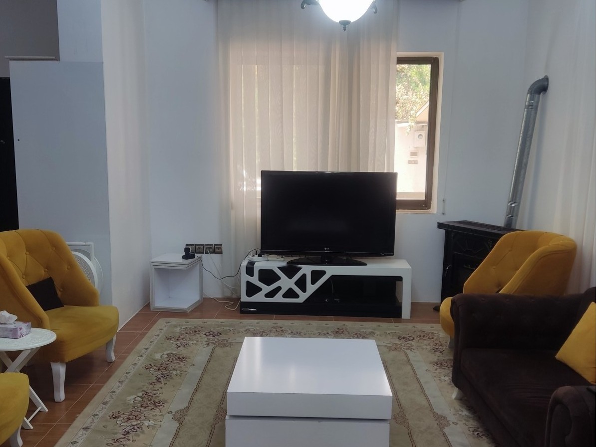 اتاق پذیرایی پایین
