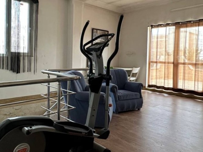 طبقه بالا طبقه بالا