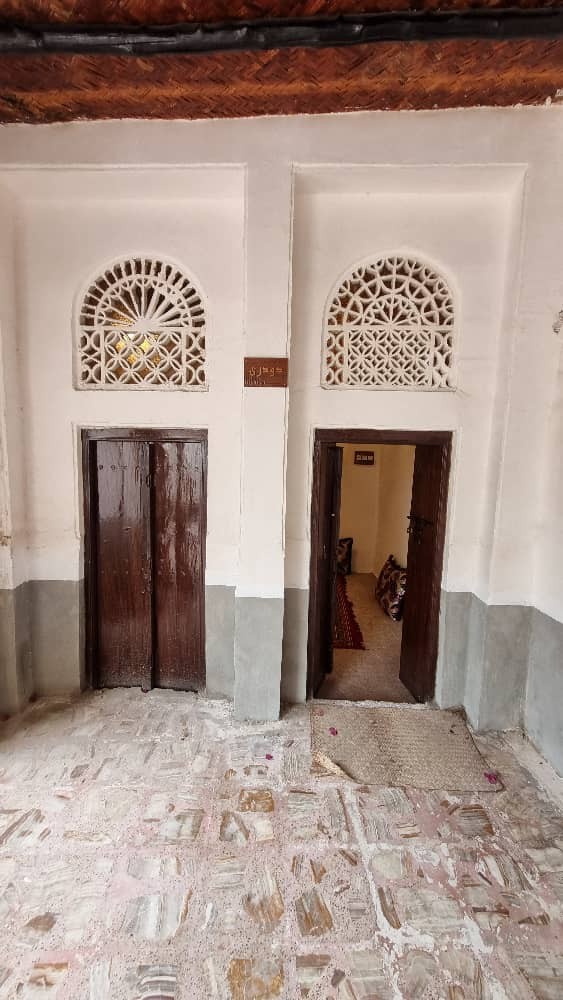 ورودی اقامتگاه ورودی اقامتگاه