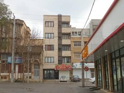 "خانه مسافر سفیر" در ایلام