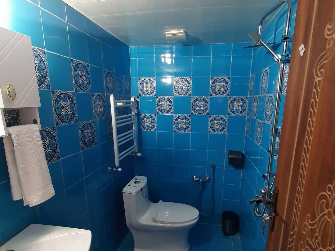 سرویس بهداشتی و حمام سرویس بهداشتی و حمام