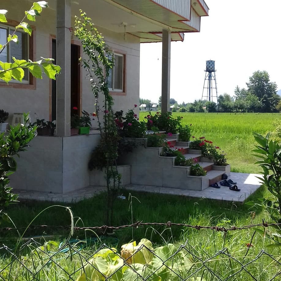 ورودی اقامتگاه ورودی اقامتگاه