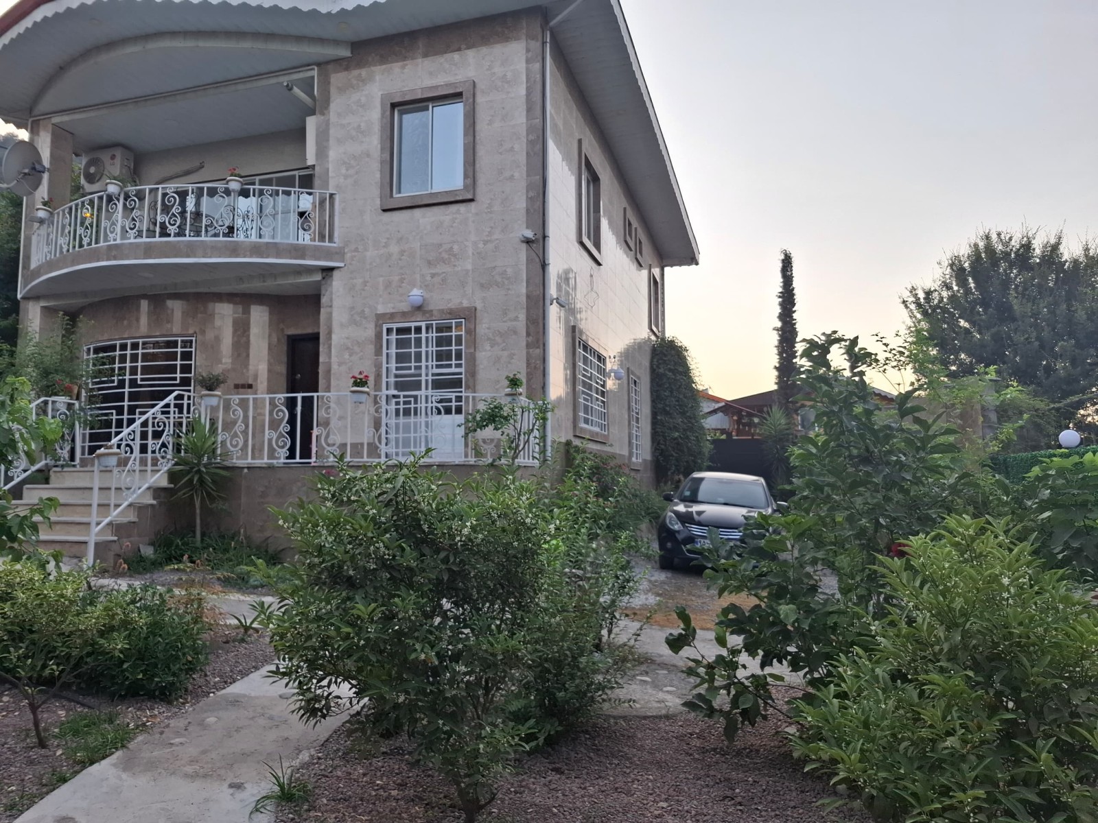 نمای ساختمان