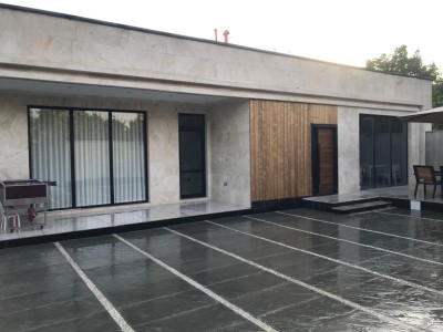 ویلای استخردار سرپوشیده در چهارباغ ویلای استخردار سرپوشیده در چهارباغ