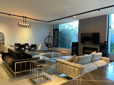 ویلای استخردار "سرای زاویه"