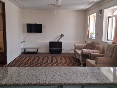 سوئیت دربست حیاط دار