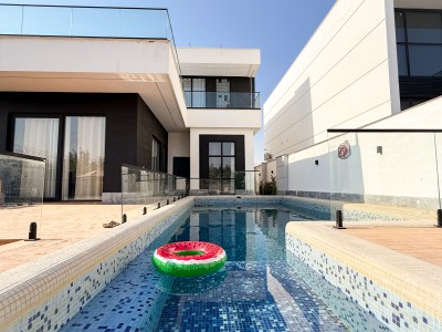 ویلای زنبق