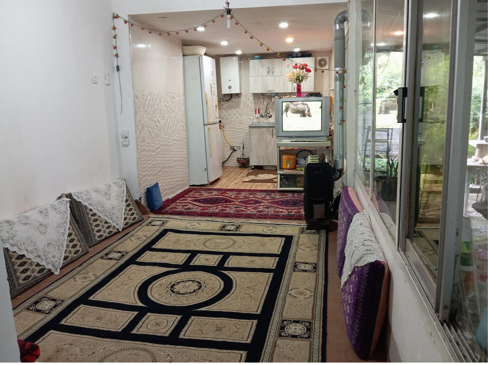 داخل سوییت داخل سوییت