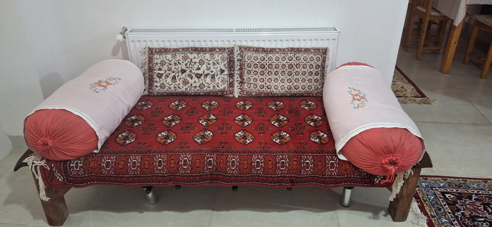 تخت سنتی