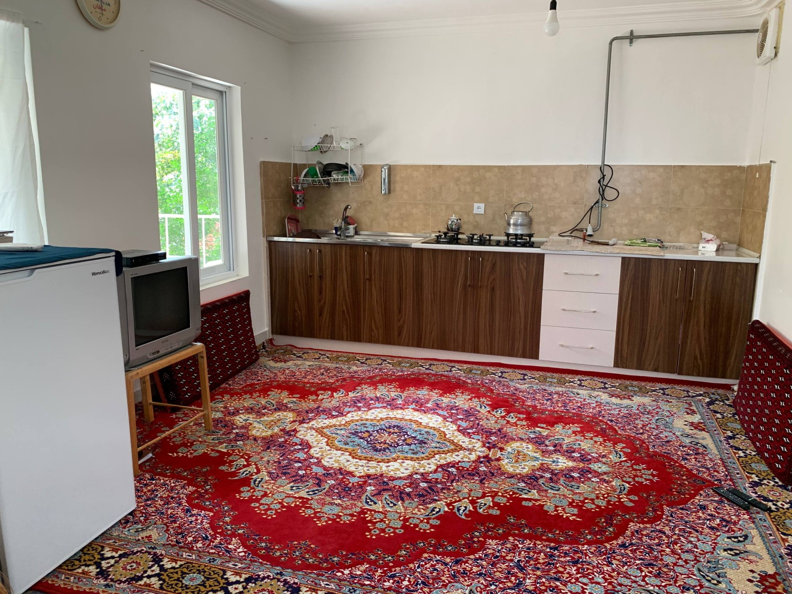 اتاق پذیرایی و آشپزخانه اتاق پذیرایی و آشپزخانه