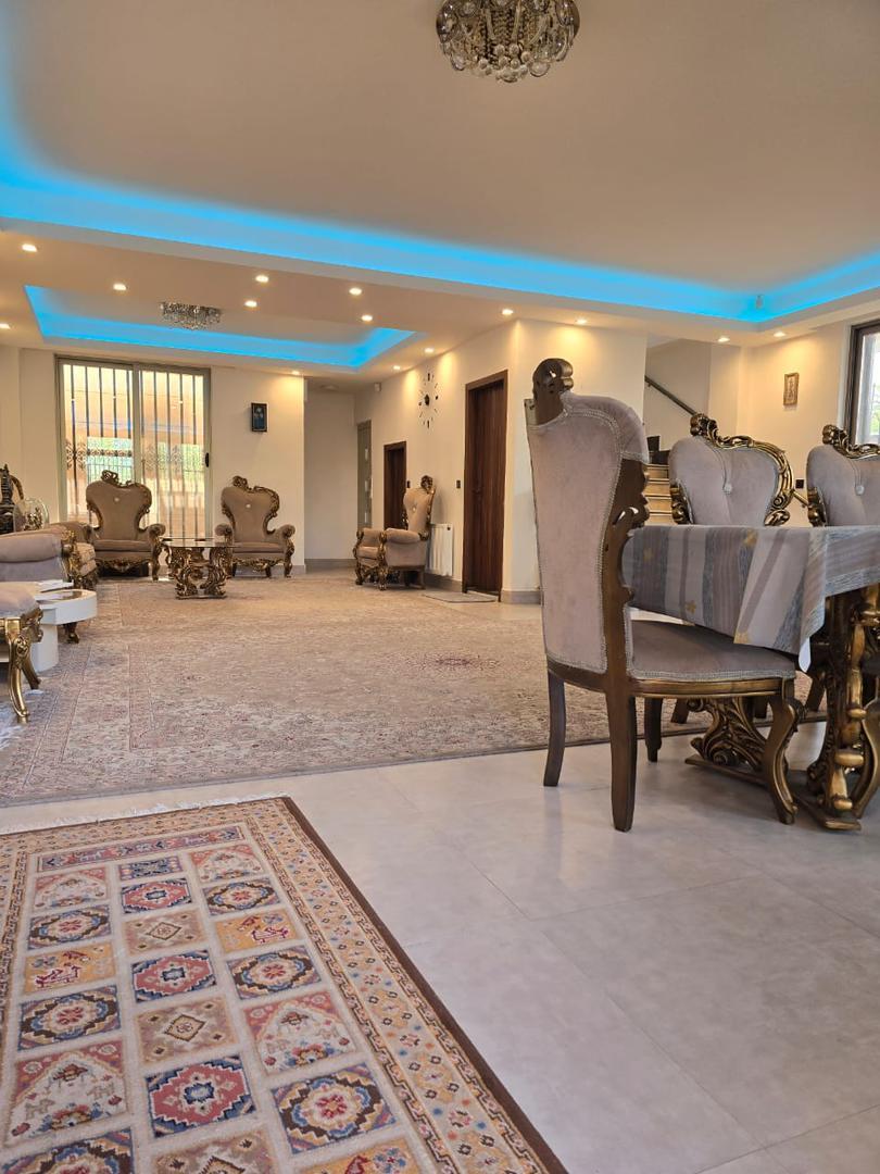 اتاق پذیرایی همکف اتاق پذیرایی همکف