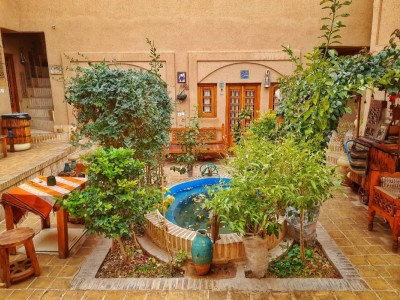 اقامتگاه بومگردی شمس تبریزی "اتاق 78"