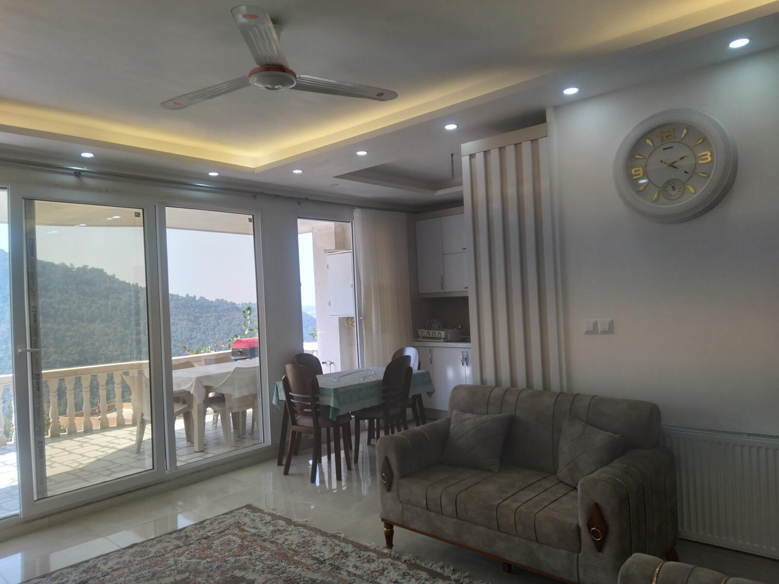 اتاق پذیرایی و آشپزخانه اتاق پذیرایی و آشپزخانه