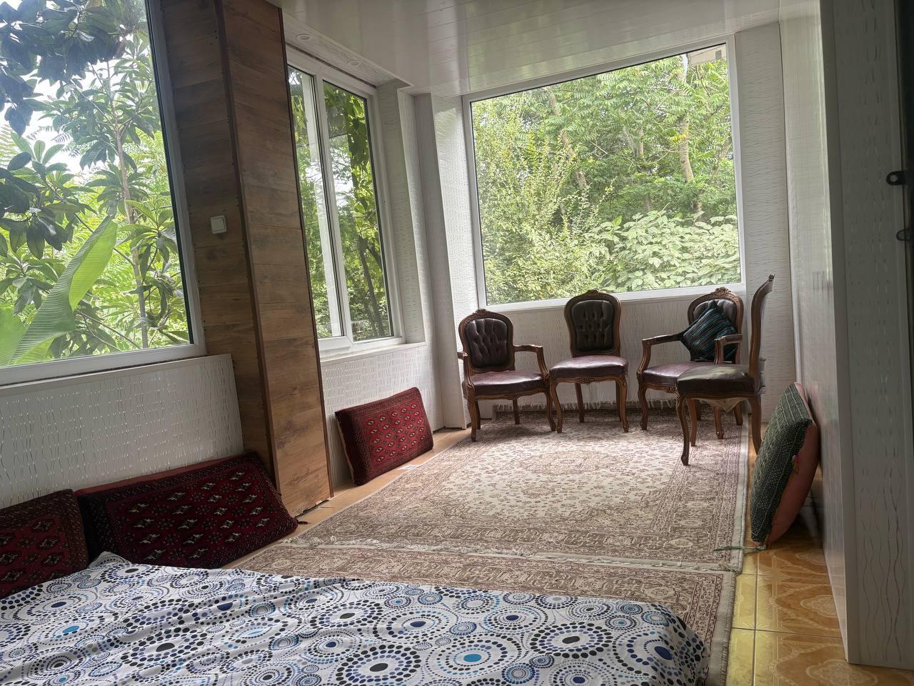 اتاق‌خواب ۲ (ویو رو به باغ)