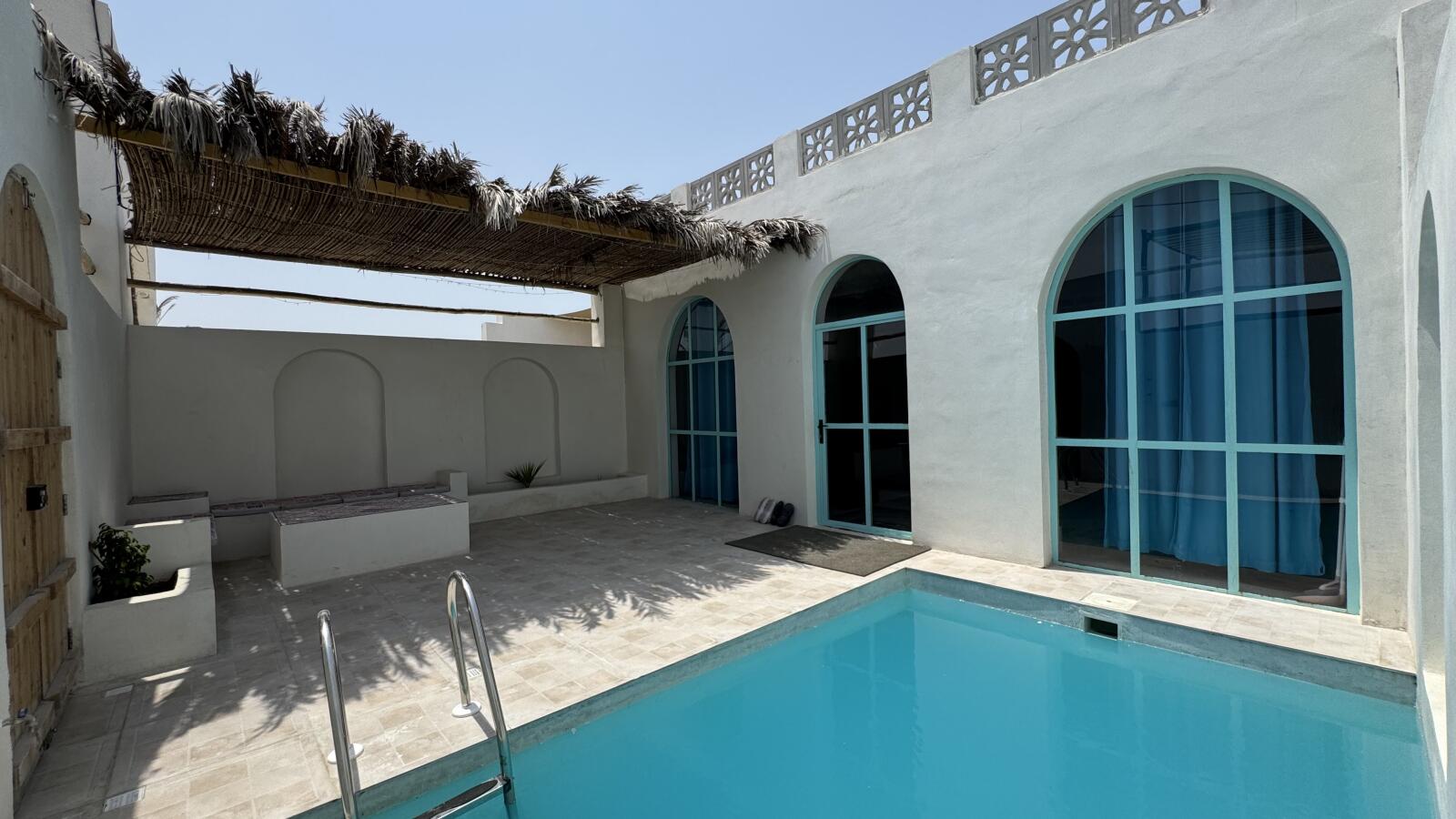 استخر استخر