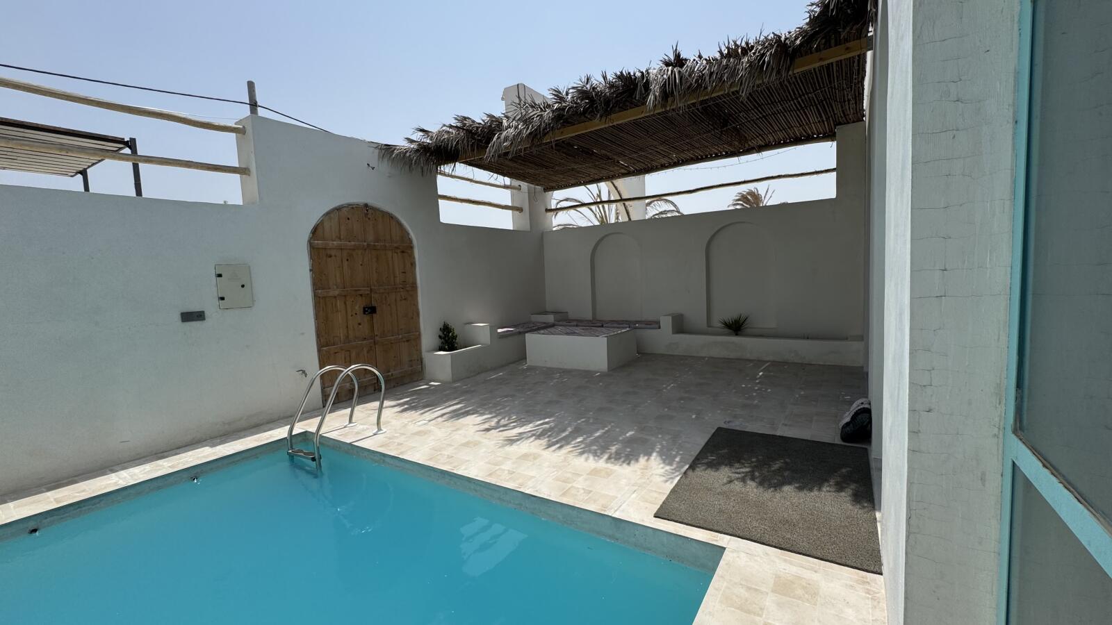 استخر استخر