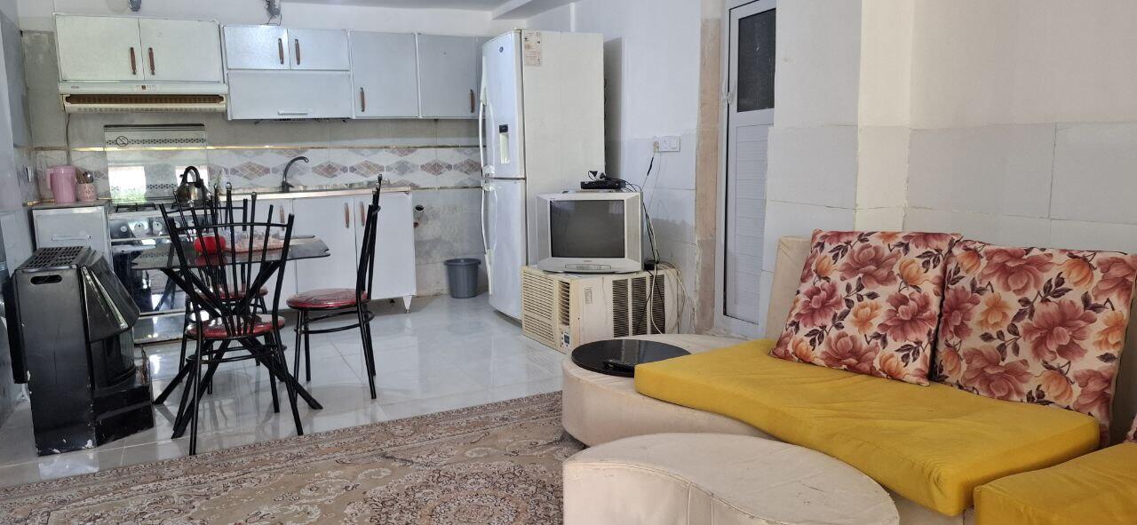 اتاق پذیرایی و آشپزخانه اتاق پذیرایی و آشپزخانه