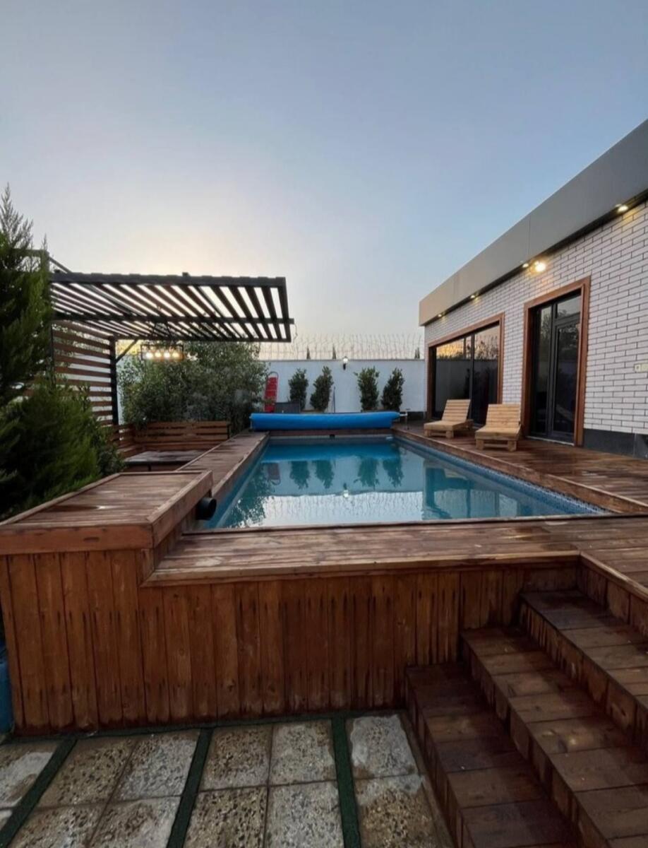 استخر استخر