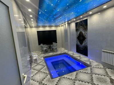 ویلا جکوزی‌دار سانا