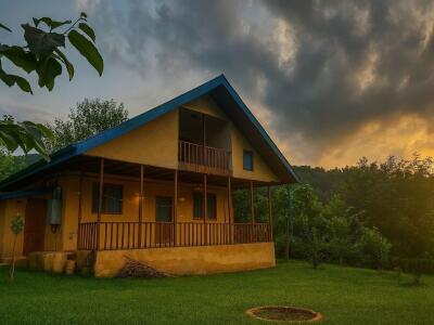 کلبه جینگه کلبه جینگه