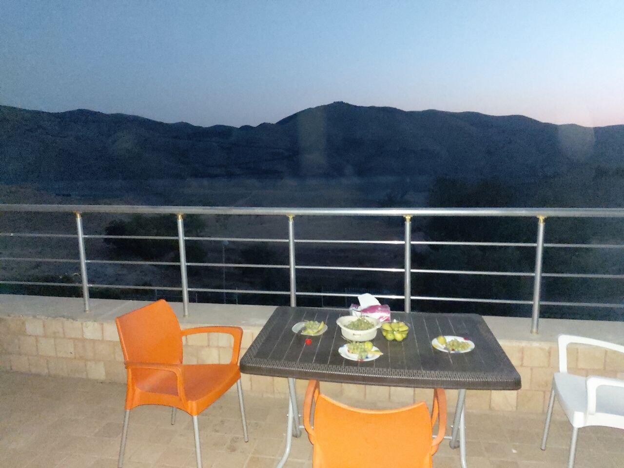 تراس طبقه سوم تراس طبقه سوم