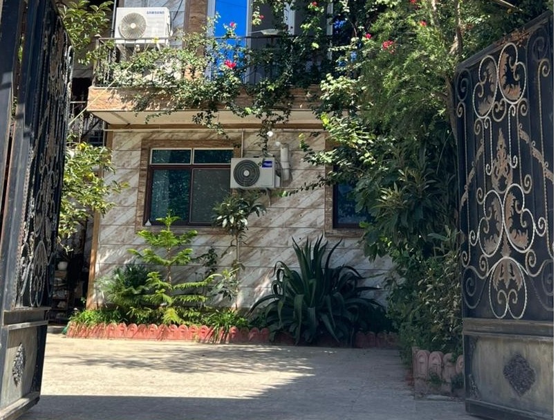 ورودی اقامتگاه