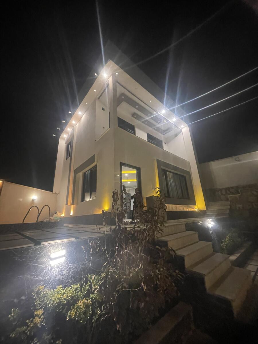 نمای ساختمان