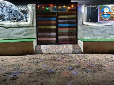 هتل اقامتگاه جزیرمون واحد سبز