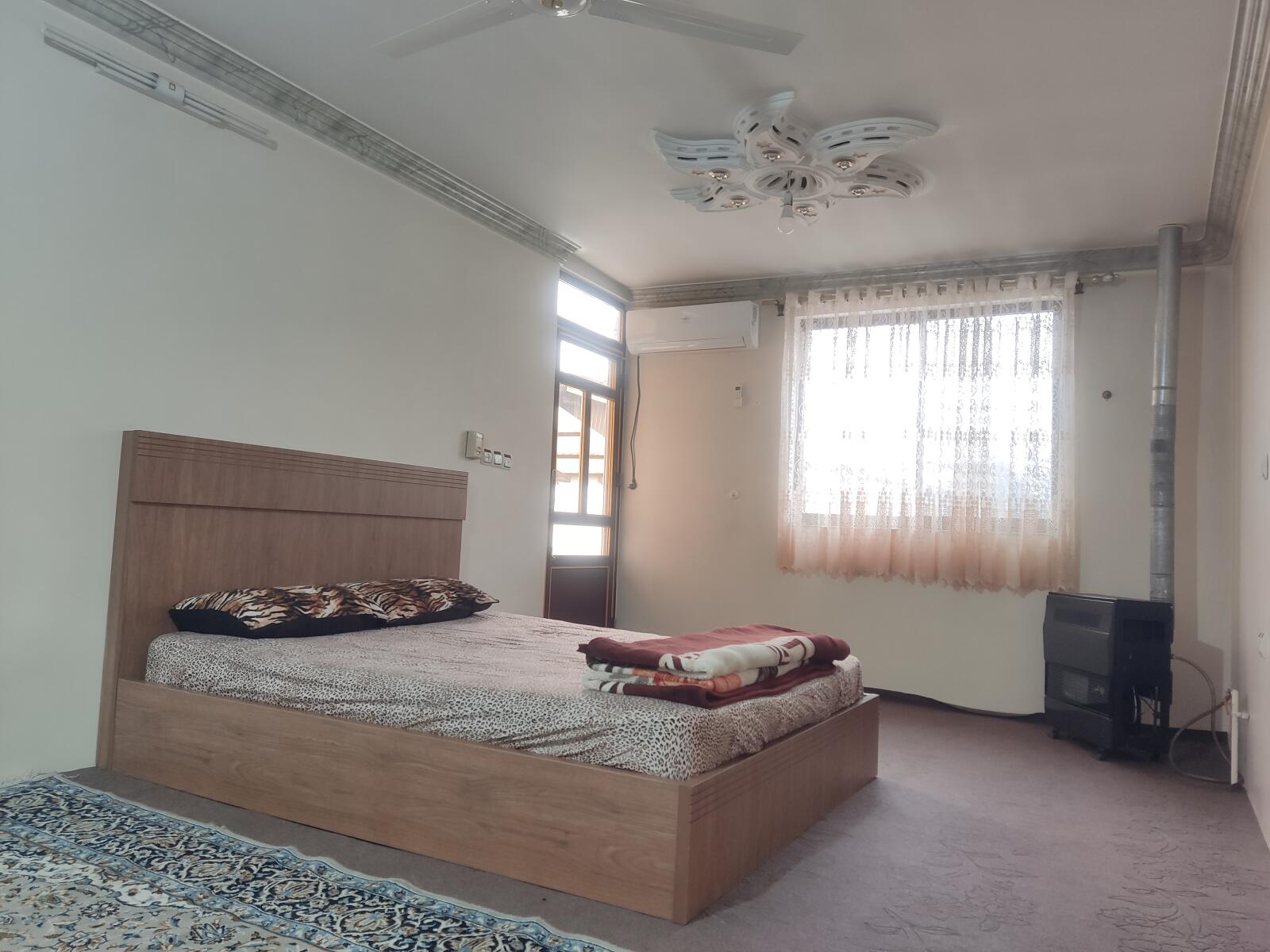 اتاق‌خواب 1