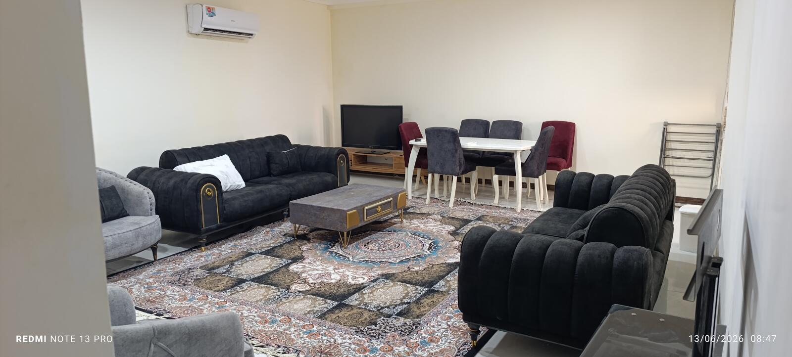 پذیرایی واحد دوخوابه